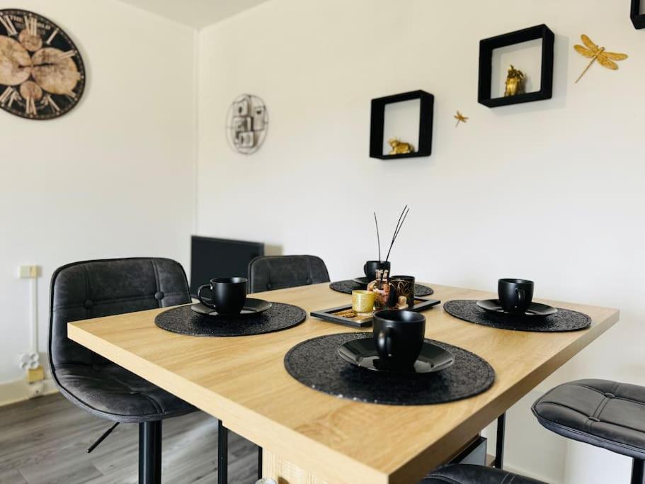 Isval Wifi-Hyper Centre Cognac Apartman Kültér fotó